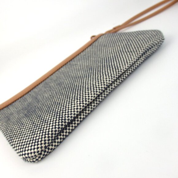 Authentic BURBERRY Pouch leather [Used] - Picture 4 of 11